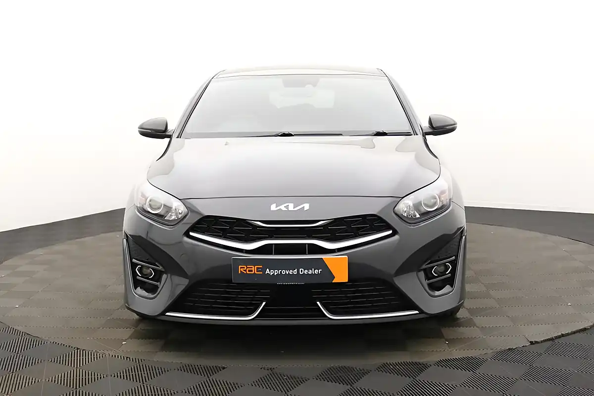 Used 2023 Kia Proceed GT-Line Shooting Brake Grey - Interior and Exterior details 9