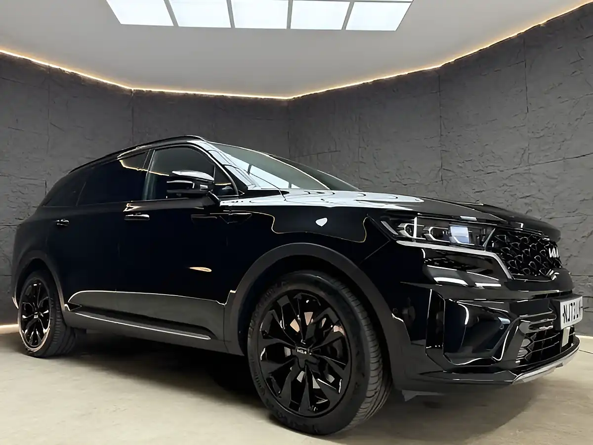 Used 2023 Kia Sorento Edition Black - Interior and Exterior details 8
