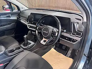 Used 2023 Kia Sportage 2 Grey - Interior and Exterior details 14