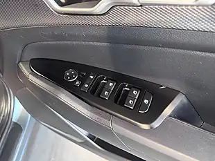 Used 2023 Kia Sportage 2 Grey - Interior and Exterior details 19