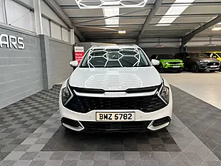 Used 2023 Kia Sportage 2 White - Interior and Exterior details 4