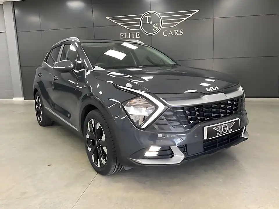 Used 2023 Kia Sportage 3 Grey - Interior and Exterior details 4