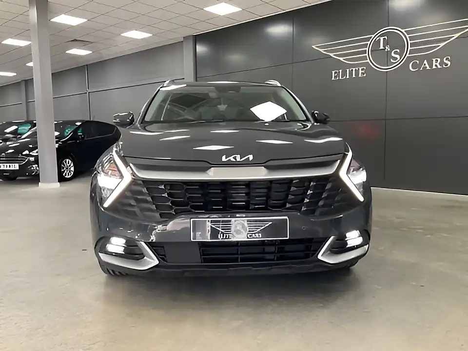 Used 2023 Kia Sportage 3 Grey - Interior and Exterior details 5