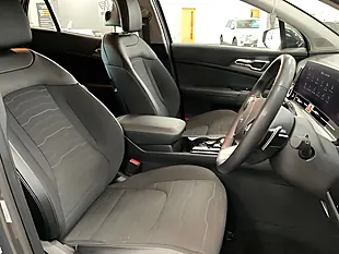Used 2023 Kia Sportage 3 Grey - Interior and Exterior details 9