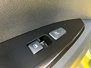 Used 2023 Kia Sportage 3 Splash Lemon - Interior and Exterior details 19