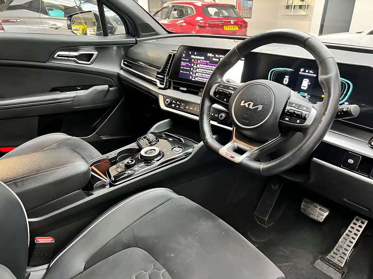 Used 2023 Kia Sportage GT-Line Blue - Interior and Exterior details 13