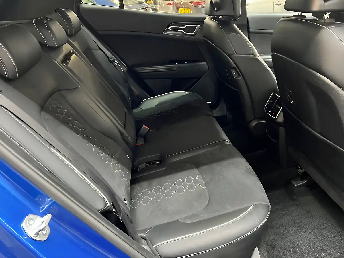 Used 2023 Kia Sportage GT-Line Blue - Interior and Exterior details 15
