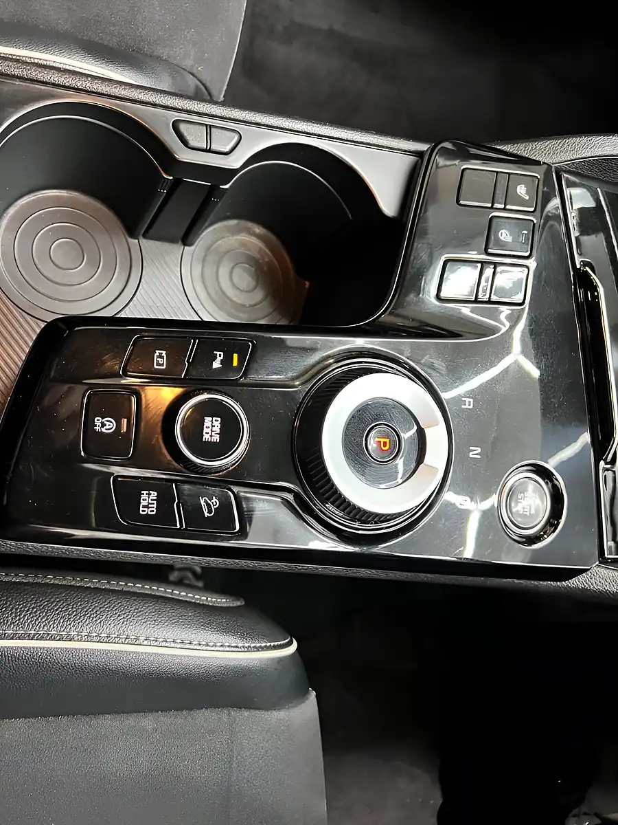 Used 2023 Kia Sportage GT-Line Blue - Interior and Exterior details 9