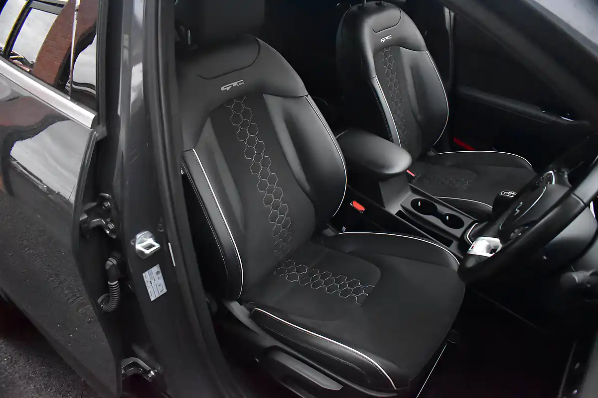 Used 2023 Kia Sportage GT-Line Dark Penta Metal - Interior and Exterior details 11