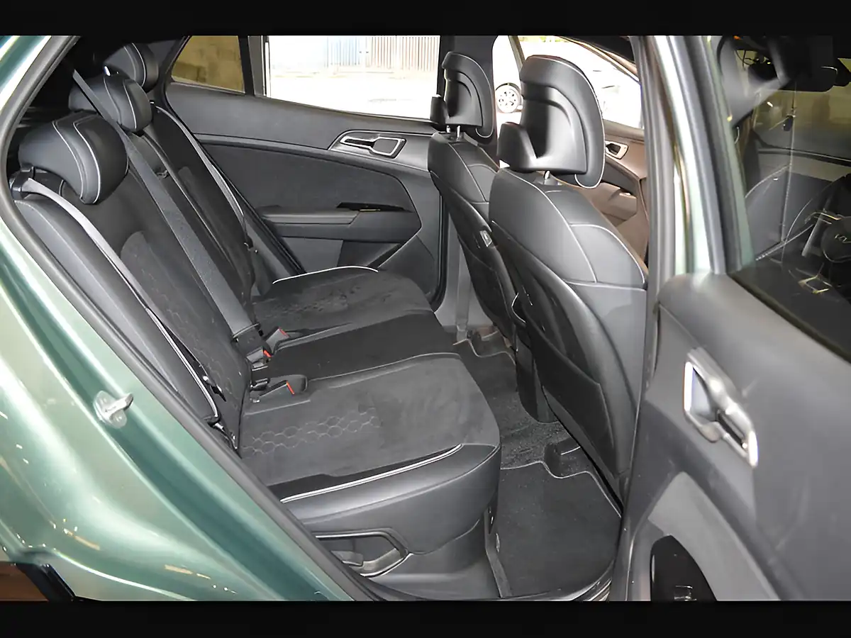 Used 2023 Kia Sportage GT-Line Experience Green - Interior and Exterior details 10