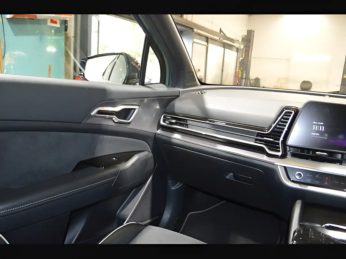 Used 2023 Kia Sportage GT-Line Experience Green - Interior and Exterior details 11