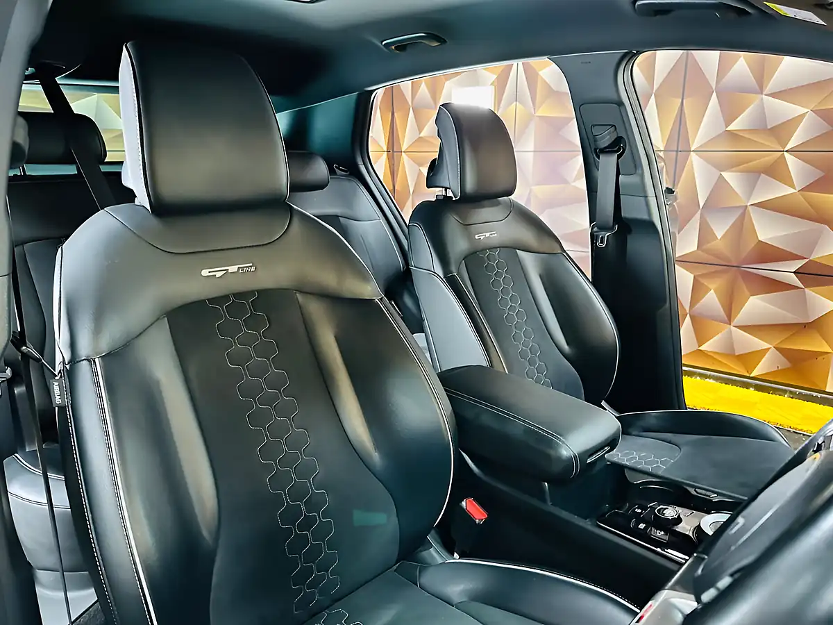 Used 2023 Kia Sportage GT-Line Grey - Interior and Exterior details 12