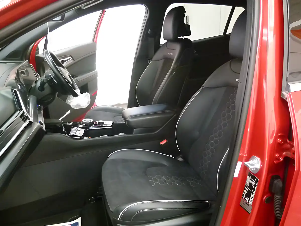 Used 2023 Kia Sportage GT-Line Red Metallic - Interior and Exterior details 13