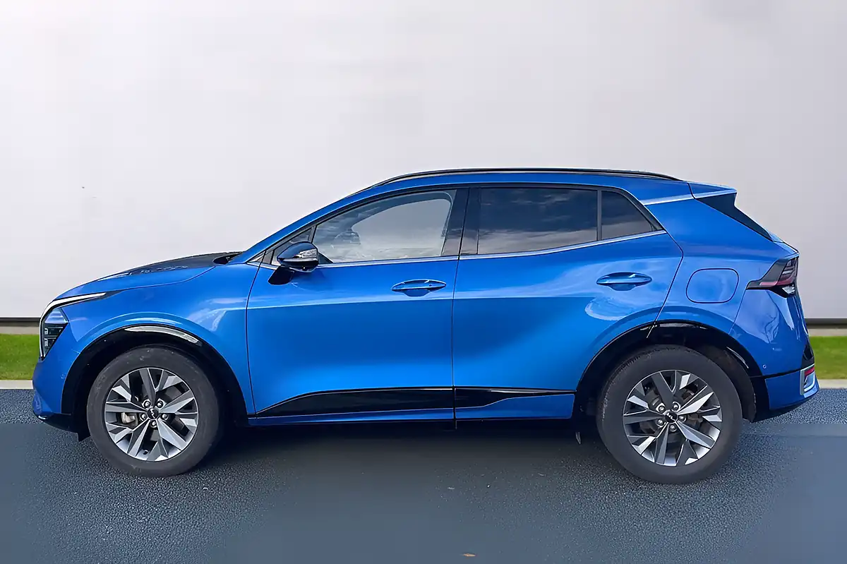 Used 2023 Kia Sportage GT-Line S Blue - Interior and Exterior details 4