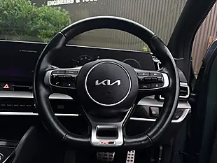 Used 2023 Kia Sportage GT-Line S Green - Interior and Exterior details 15