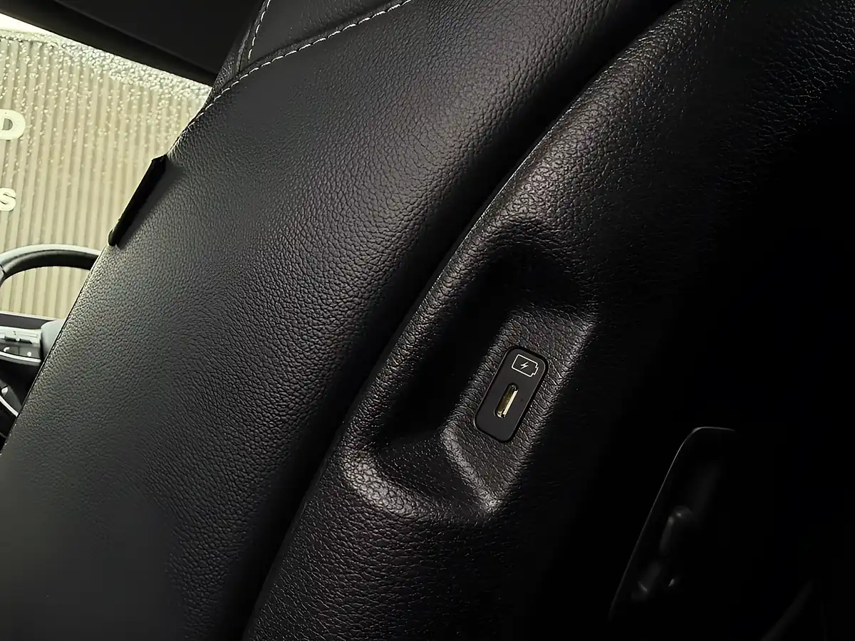 Used 2023 Kia Sportage GT-Line S Green - Interior and Exterior details 18
