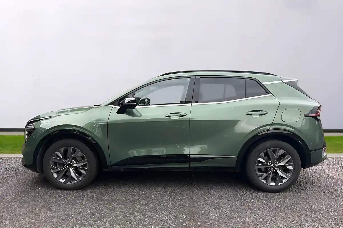 Used 2023 Kia Sportage GT-Line S Green - Interior and Exterior details 7