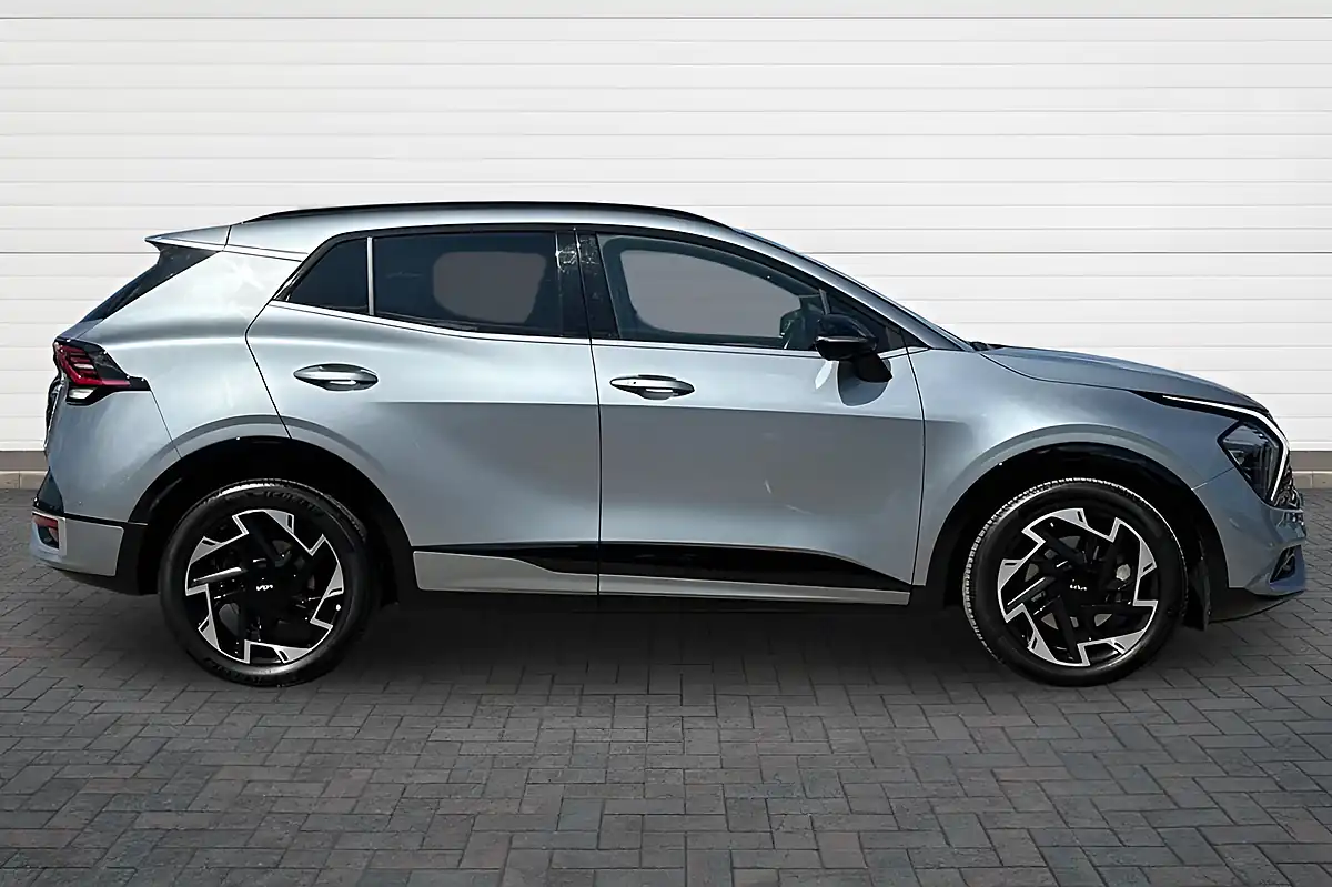 Used 2023 Kia Sportage GT-Line Silver - Interior and Exterior details 2