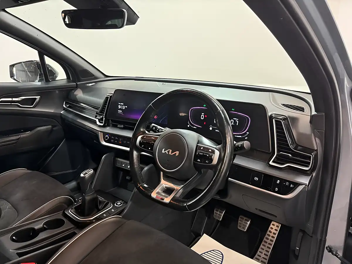 Used 2023 Kia Sportage GT-Line Silver - Interior and Exterior details 11