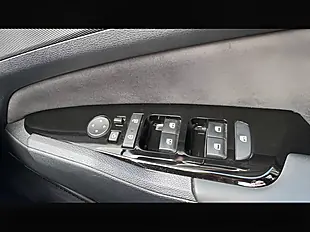 Used 2023 Kia Sportage GT-Line Silver - Interior and Exterior details 14