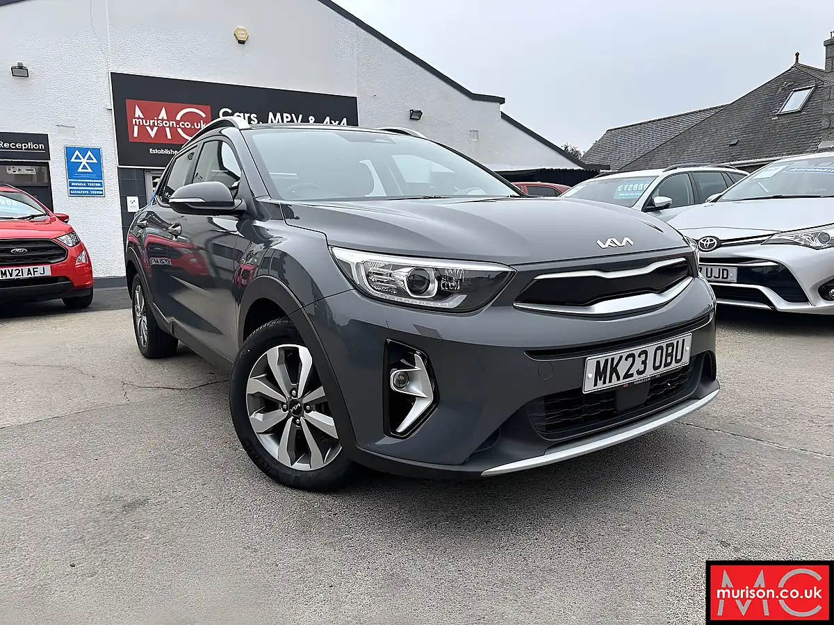 Used 2023 Kia Stonic 2 Grey - Front View