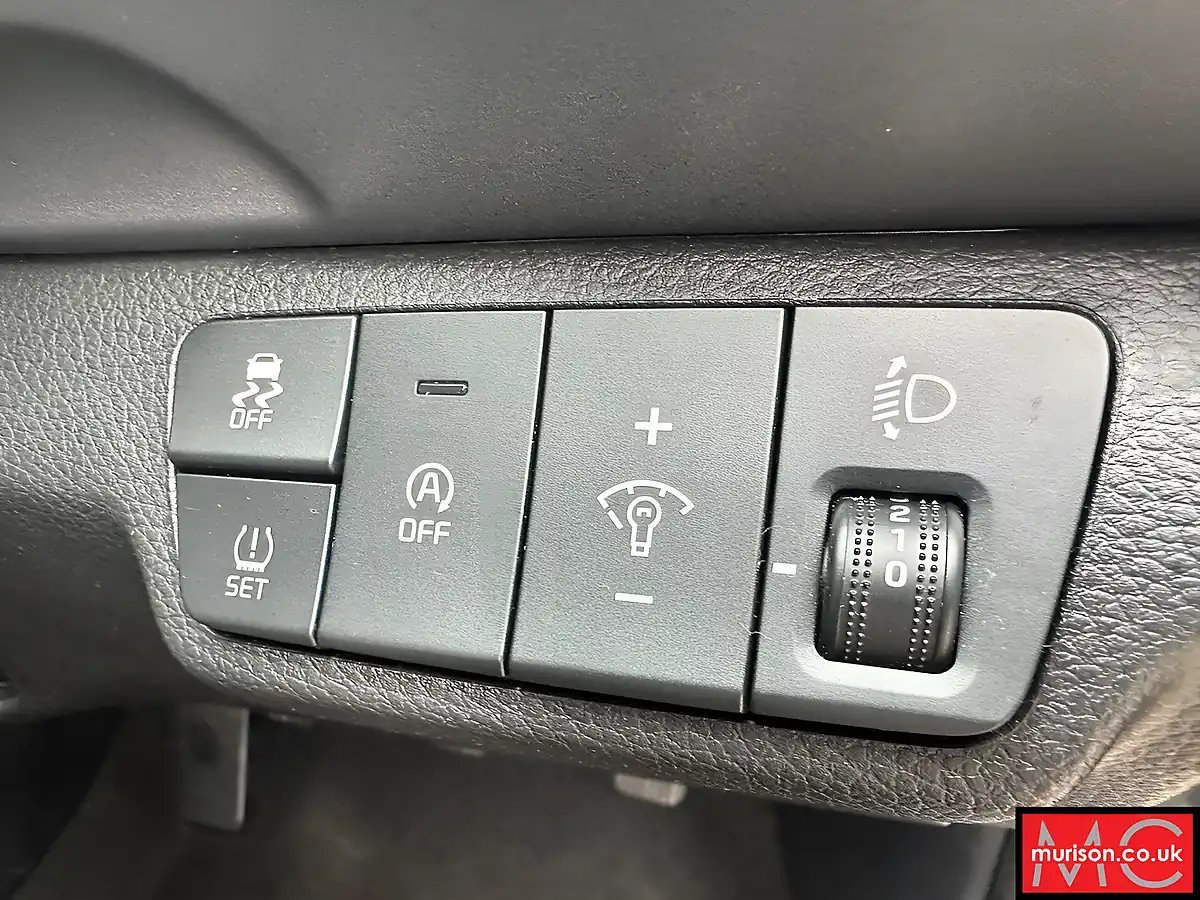 Used 2023 Kia Stonic 2 Grey - Interior and Exterior details 16