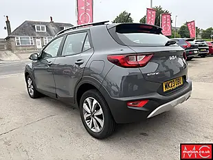 Used 2023 Kia Stonic 2 Grey - Interior and Exterior details 7