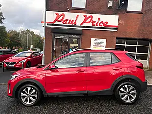 Used 2023 Kia Stonic 2 Red - Interior and Exterior details 6