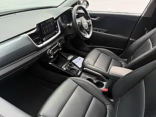 Used 2023 Kia Stonic 3 Midnight Black - Interior and Exterior details 12