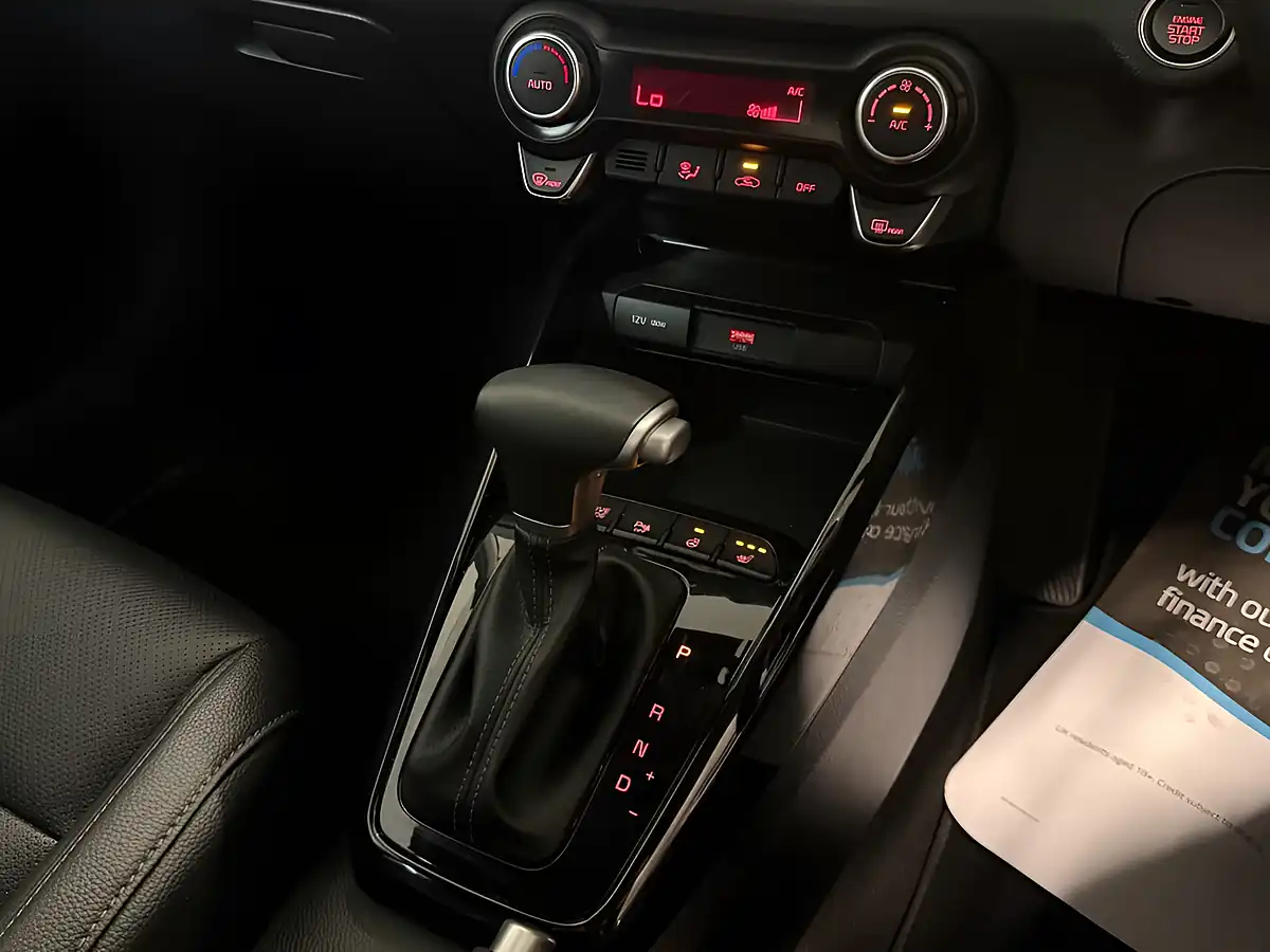 Used 2023 Kia Stonic 3 Midnight Black - Interior and Exterior details 17