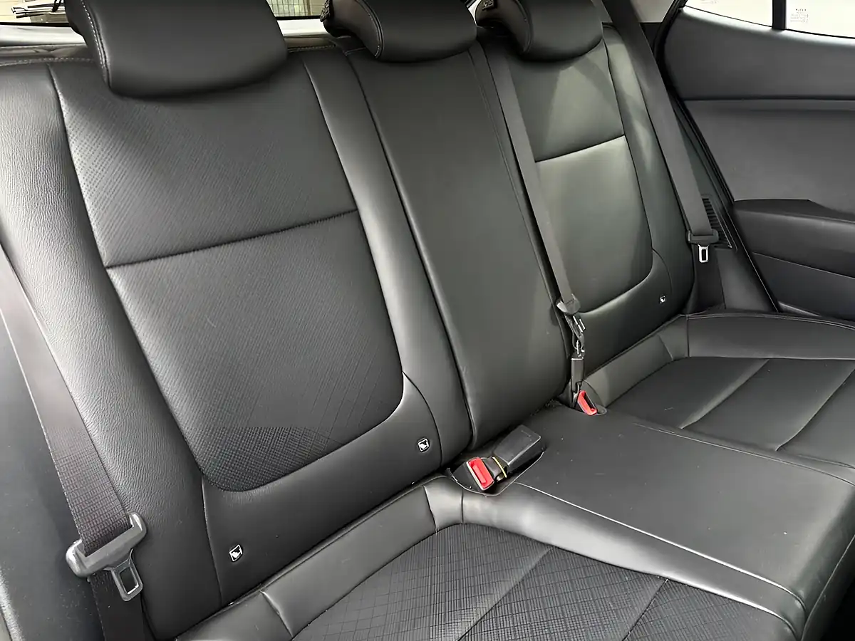 Used 2023 Kia Stonic 3 Midnight Black - Interior and Exterior details 18