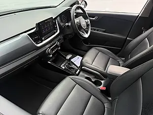 Used 2023 Kia Stonic 3 Midnight Black - Interior and Exterior details 2