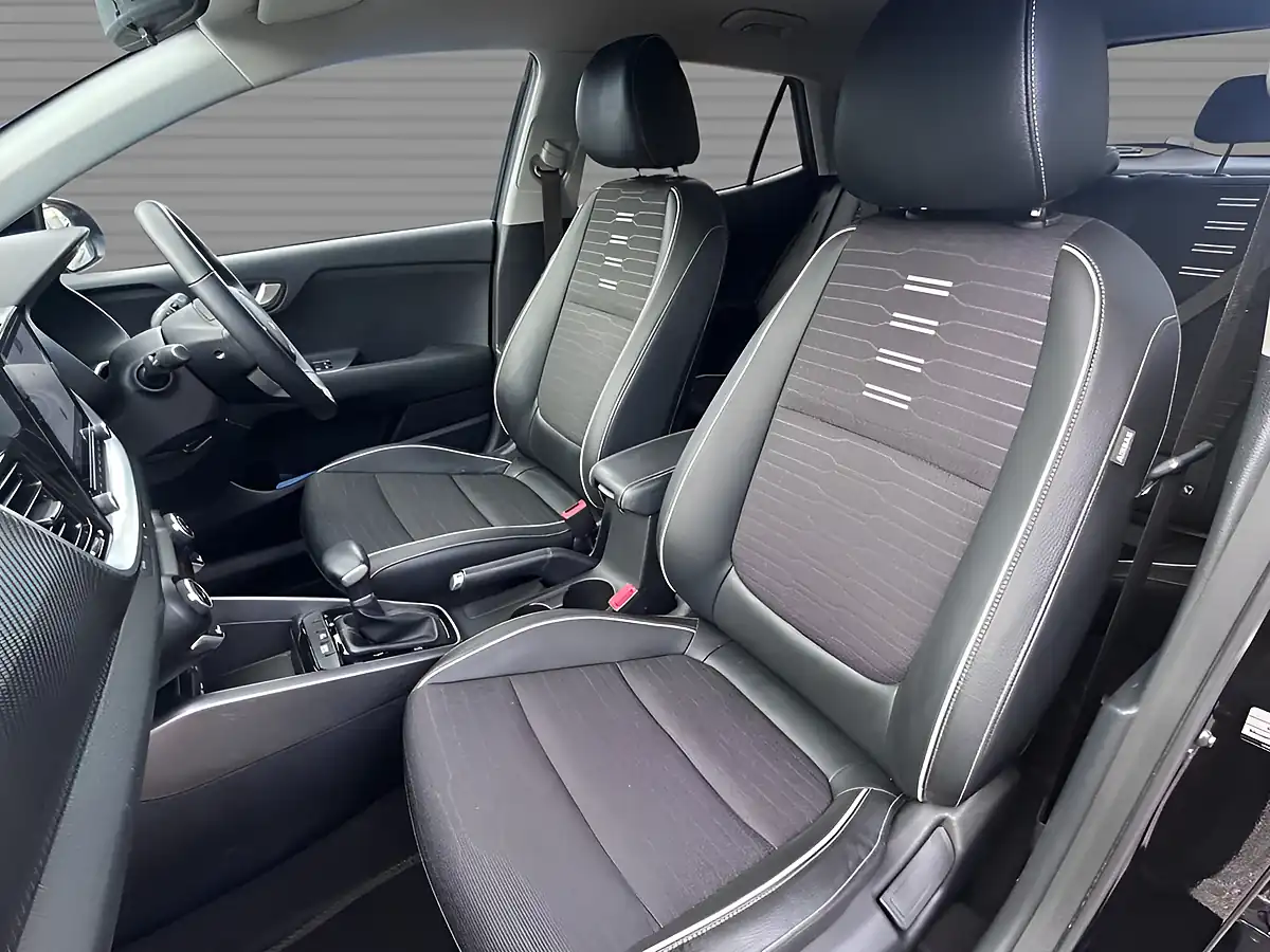 Used 2023 Kia Stonic GT-Line Midnight Black - Interior and Exterior details 11