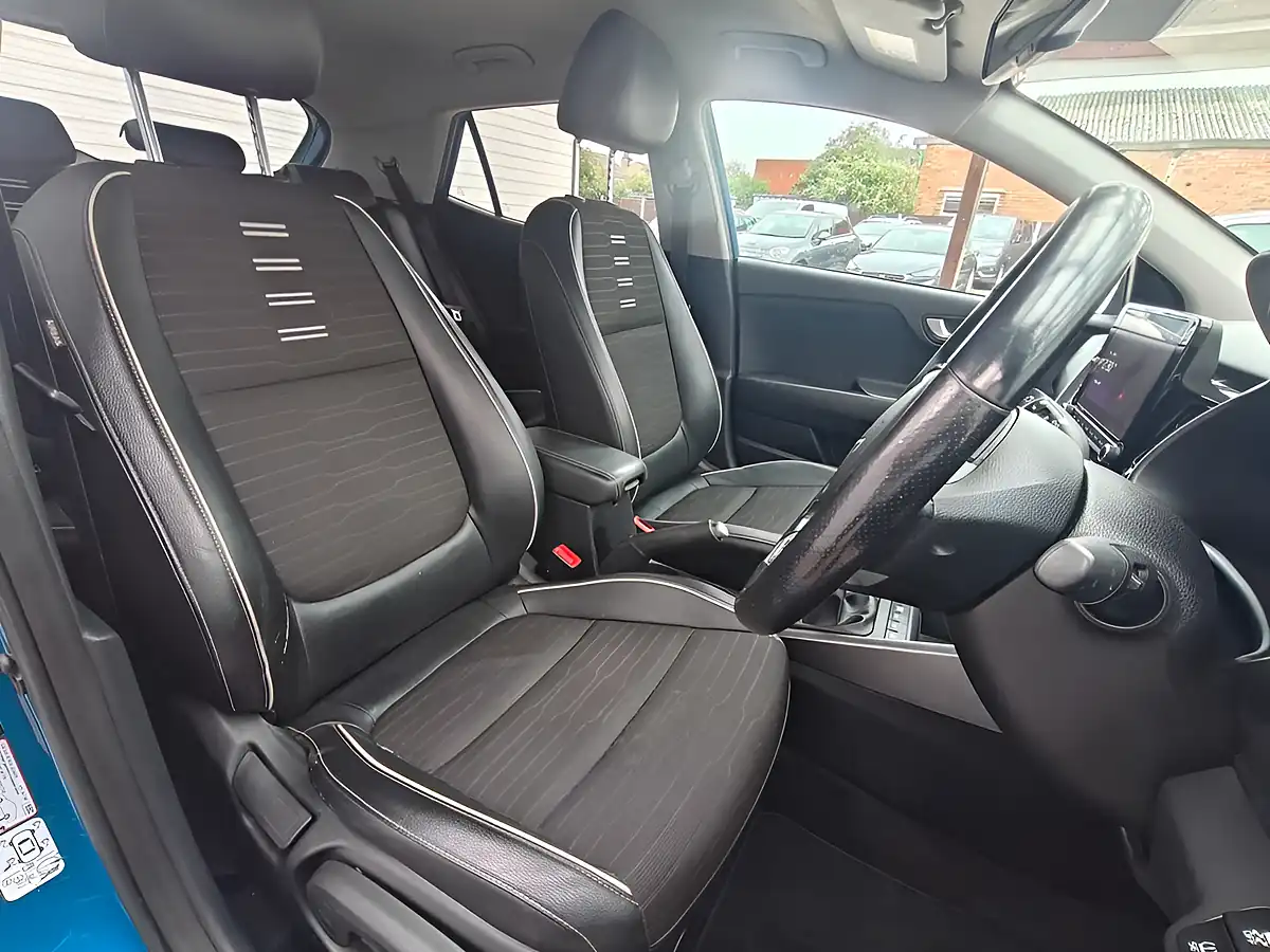 Used 2023 Kia Stonic GT-Line S Blue - Interior and Exterior details 13