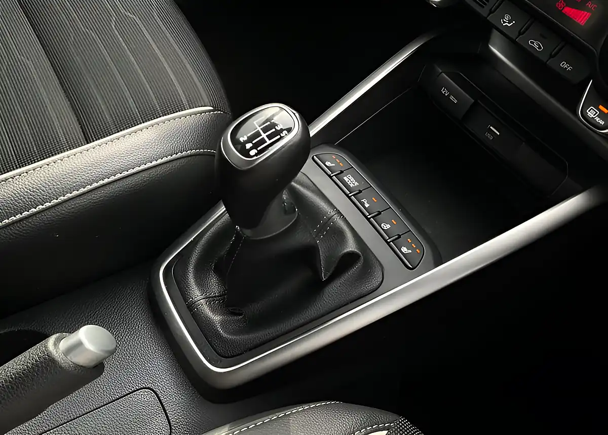 Used 2023 Kia Stonic GT-Line S Yellow - Interior and Exterior details 14