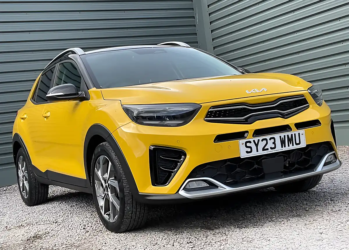 Used 2023 Kia Stonic GT-Line S Yellow - Interior and Exterior details 3