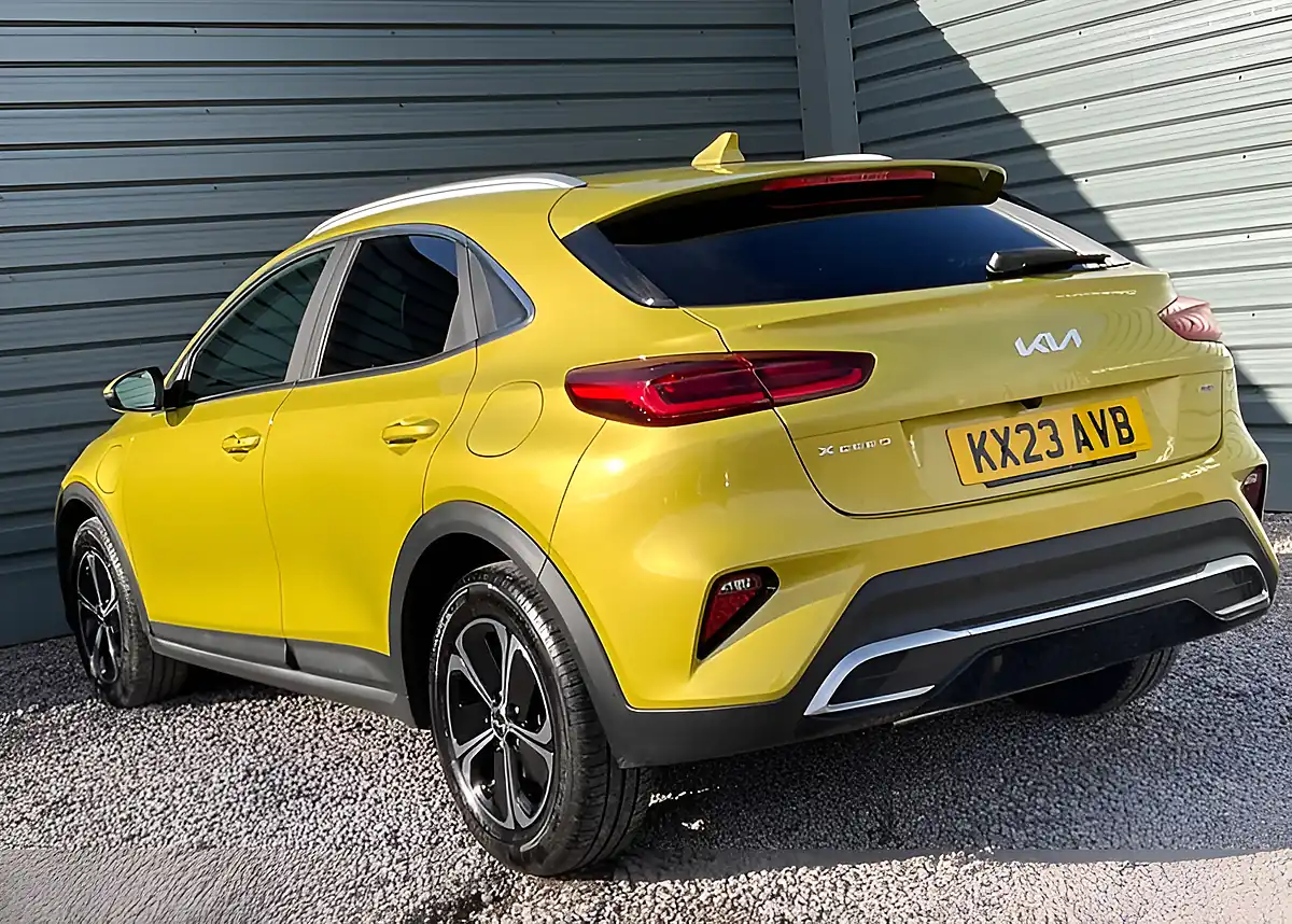 Used 2023 Kia Xceed 3 Dct Yellow - Interior and Exterior details 6