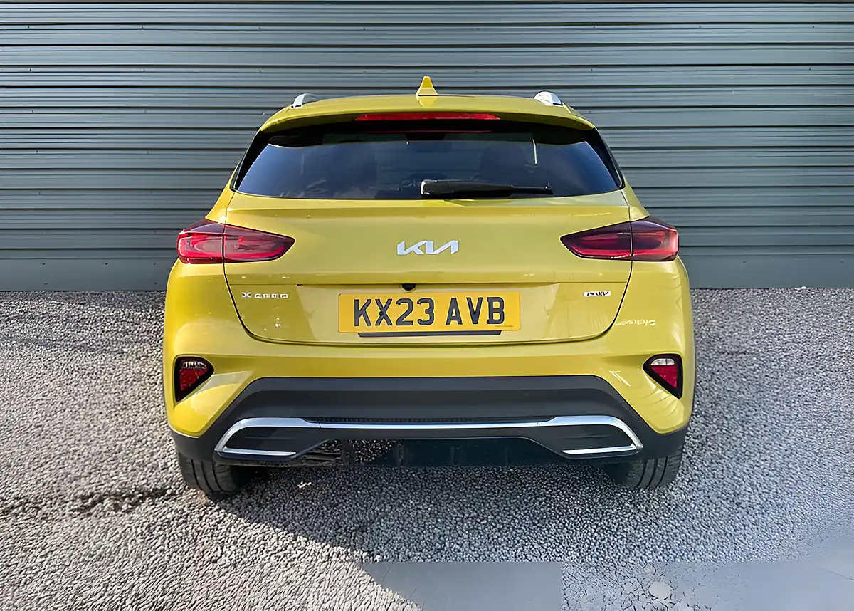 Used 2023 Kia Xceed 3 Dct Yellow - Interior and Exterior details 7