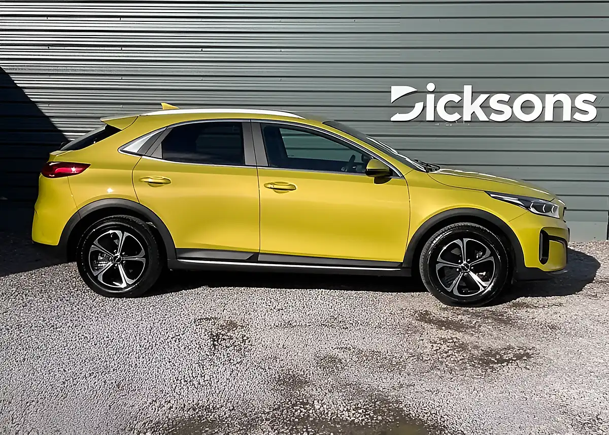 Used 2023 Kia Xceed 3 Dct Yellow - Interior and Exterior details 8
