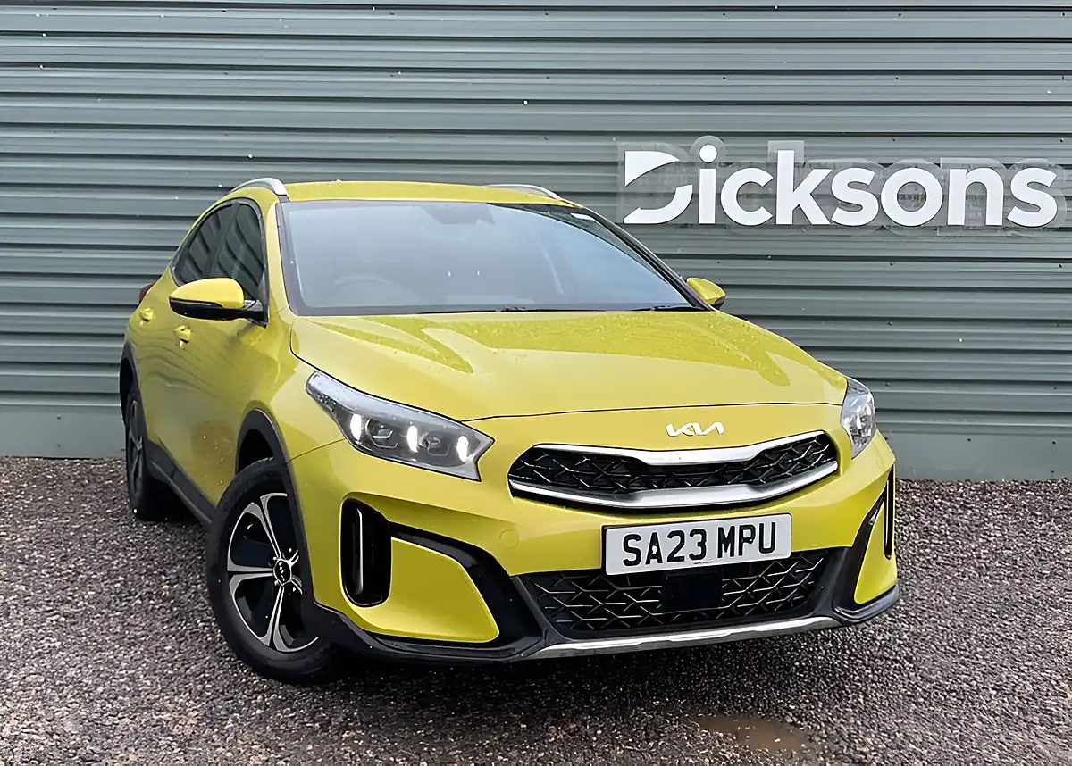 Used 2023 Kia Xceed 3 Yellow - Front View