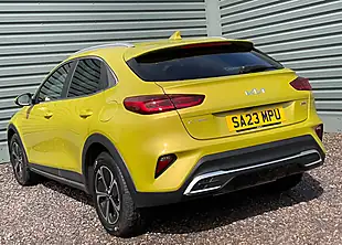 Used 2023 Kia Xceed 3 Yellow - Interior and Exterior details 10
