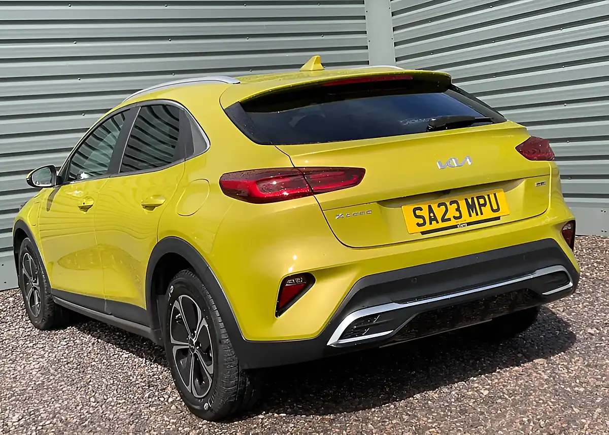 Used 2023 Kia Xceed 3 Yellow - Interior and Exterior details 10