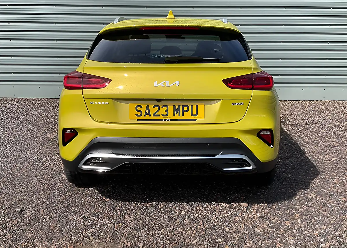 Used 2023 Kia Xceed 3 Yellow - Interior and Exterior details 11