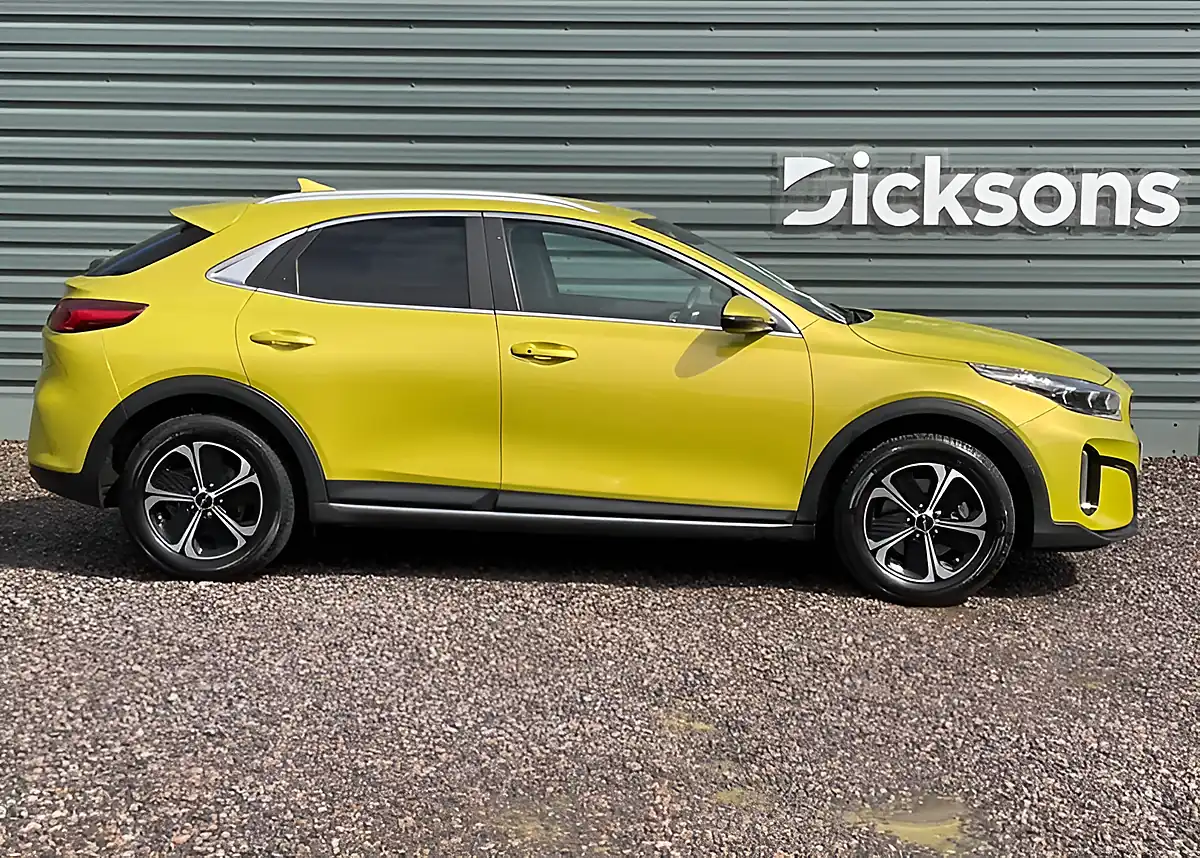 Used 2023 Kia Xceed 3 Yellow - Interior and Exterior details 12