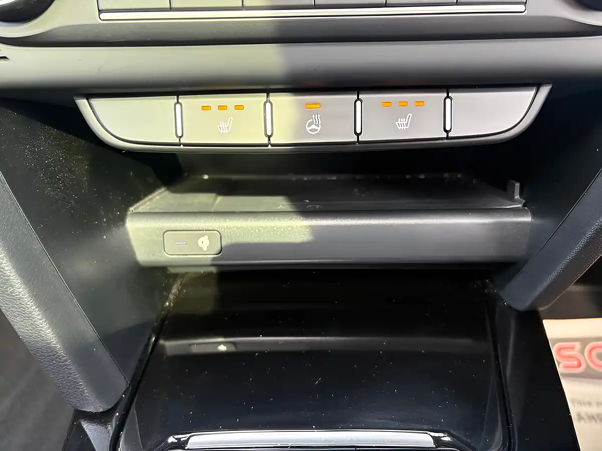 Used 2023 Kia Xceed GT-Line S Black - Interior and Exterior details 11
