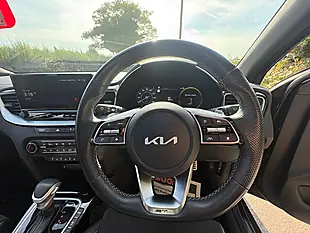 Used 2023 Kia Xceed GT-Line S Black - Interior and Exterior details 13