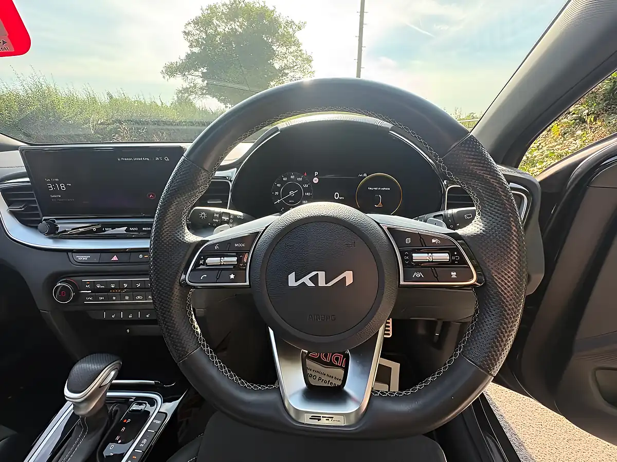 Used 2023 Kia Xceed GT-Line S Black - Interior and Exterior details 13