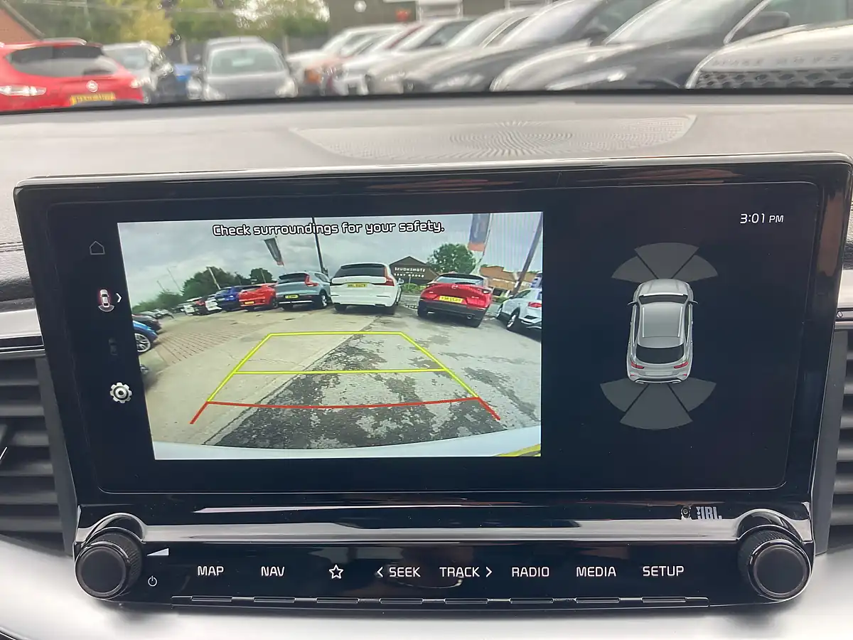 Used 2023 Kia Xceed GT-Line S White - Interior and Exterior details 13