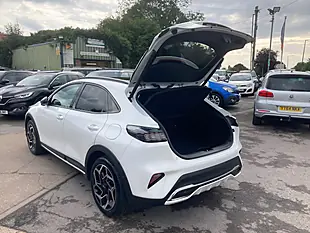 Used 2023 Kia Xceed GT-Line S White - Interior and Exterior details 8