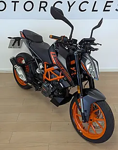 Used 2023 Ktm 125 Duke Black - Interior and Exterior details 8